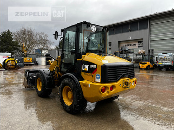 Wheel loader Cat 908M: picture 2