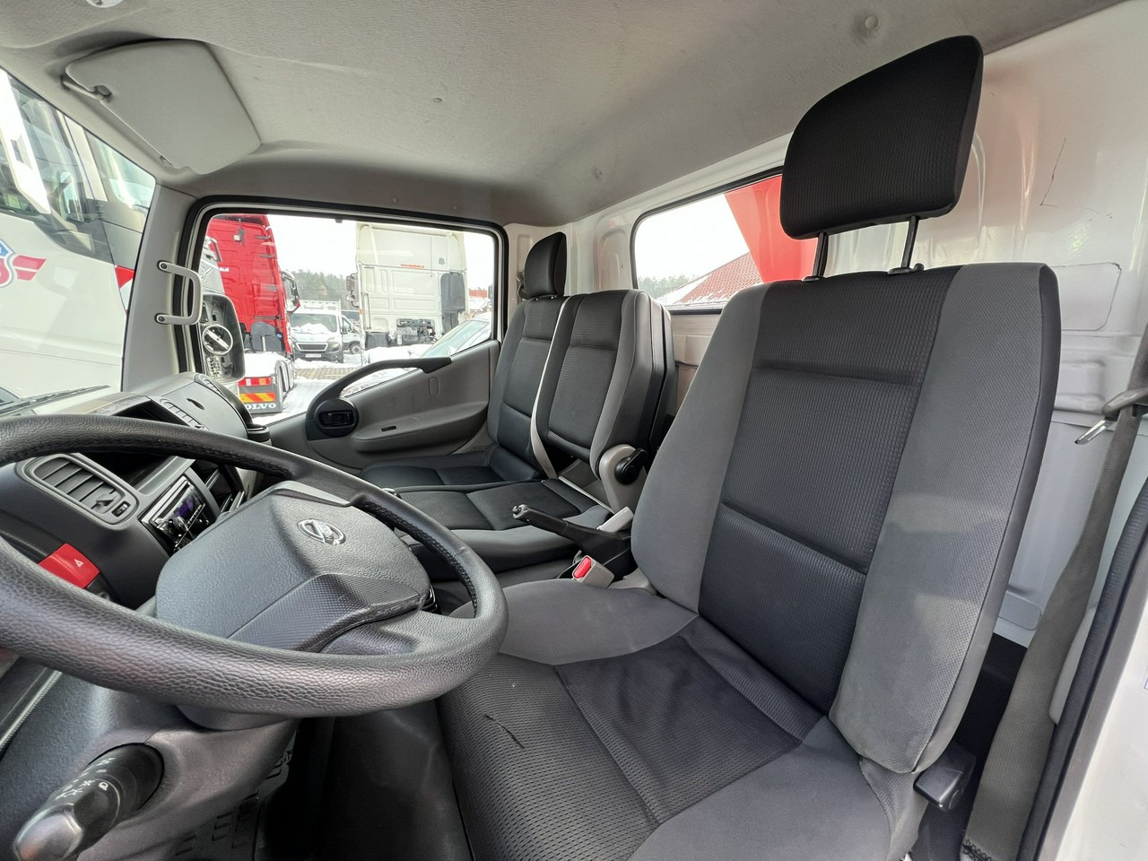 Lease a Nissan Cabstar Nissan Cabstar: picture 22