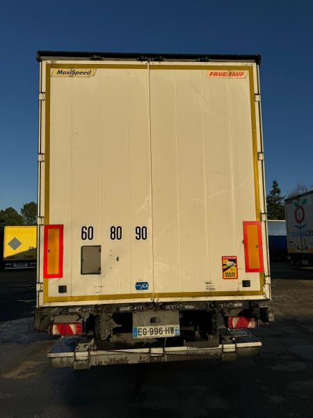 Curtainsider semi-trailer Fruehauf: picture 8