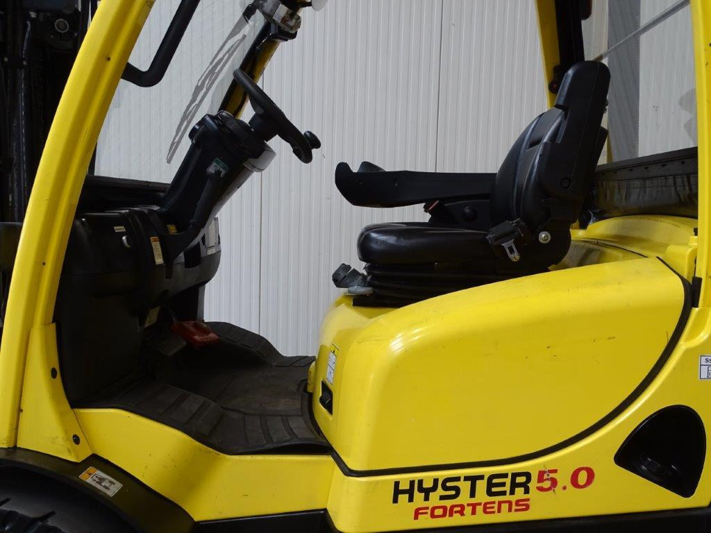 Lease a Hyster H5.0FT - Container-Indoor-Stapler -TRIPLEX Hyster H5.0FT - Container-Indoor-Stapler -TRIPLEX: picture 8