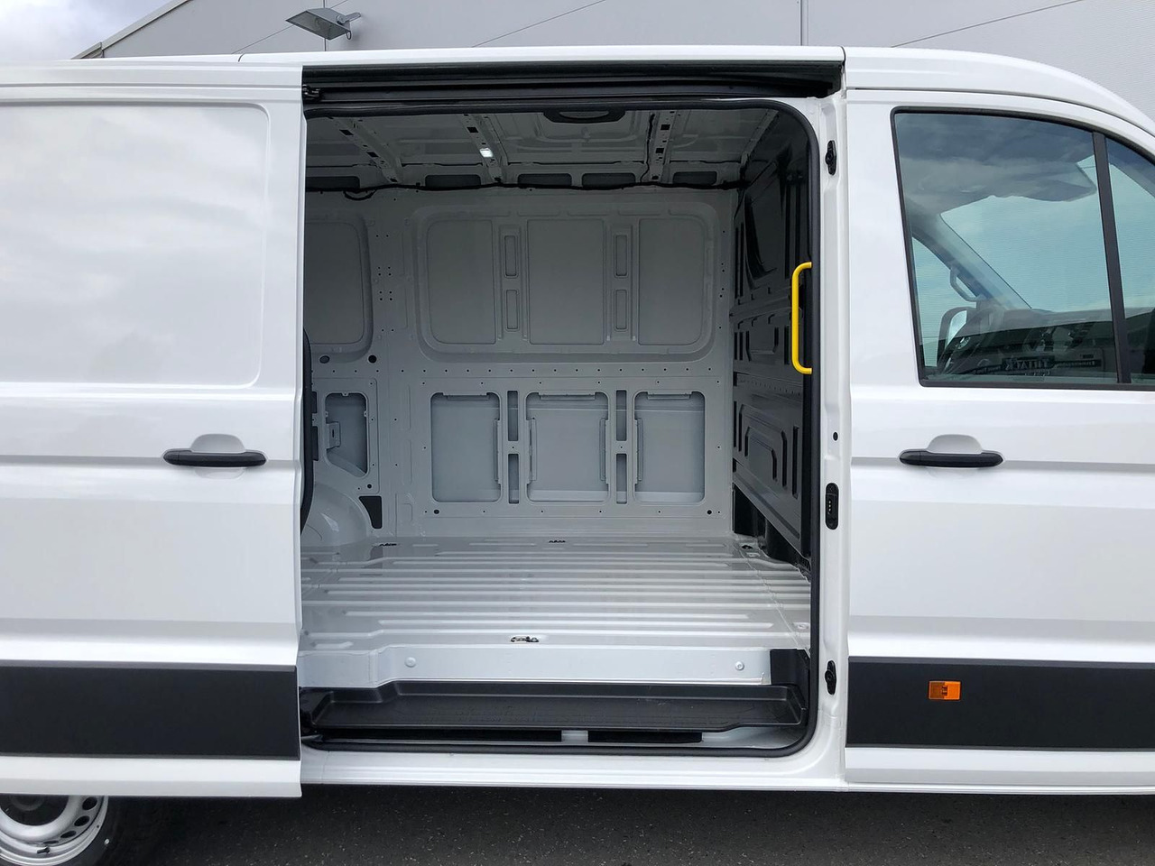 New Panel van Volkswagen Crafter Kasten 35 L3H2 4MOTION LED PDC: picture 9