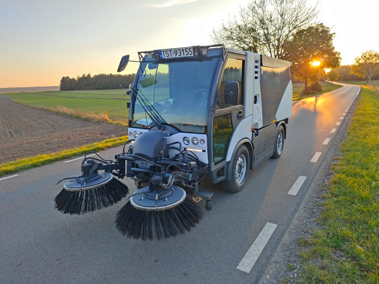 Industrial sweeper HAKO CITYMASTER 2200: picture 6