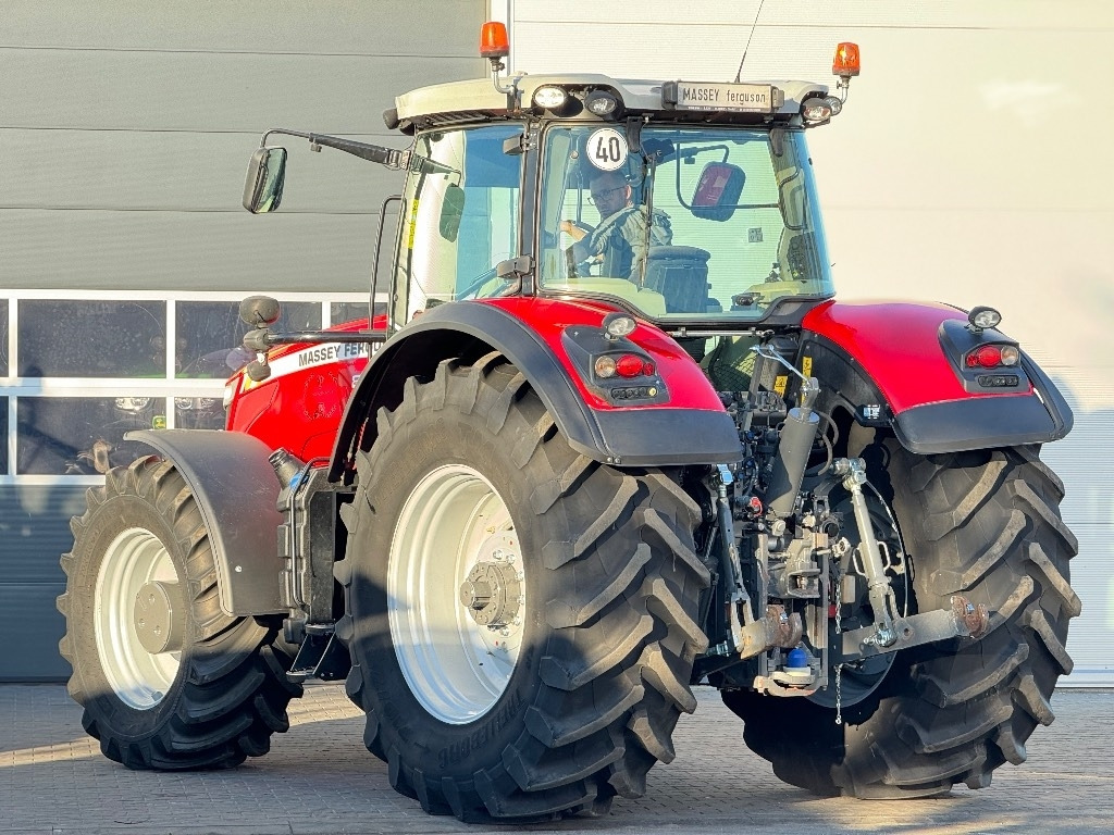 Farm tractor Massey Ferguson 8670: picture 8