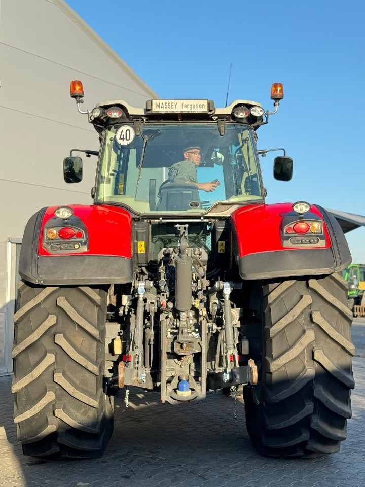 Farm tractor Massey Ferguson 8670: picture 9