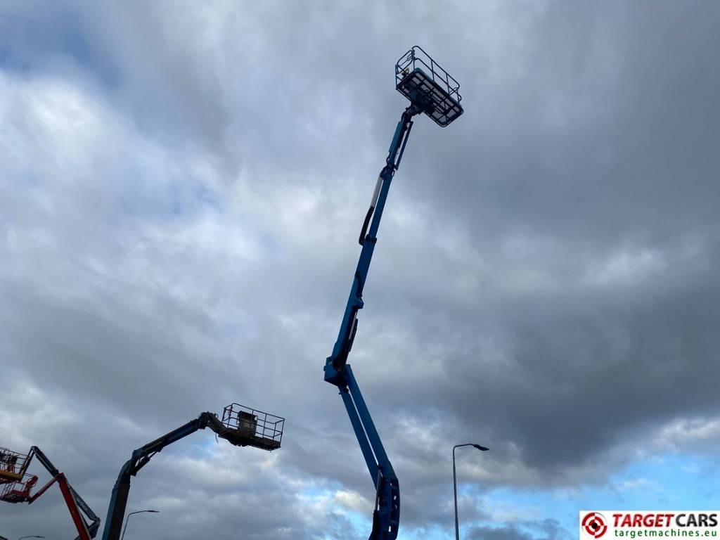 Lease a Genie Z-45/25J HyBrid Articulated Boom Work Lift 1594cm  Genie Z-45/25J HyBrid Articulated Boom Work Lift 1594cm: picture 49