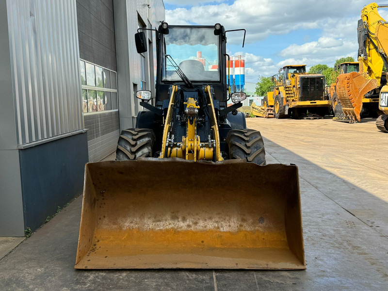 Wheel loader Komatsu WA100M-8EO: picture 8