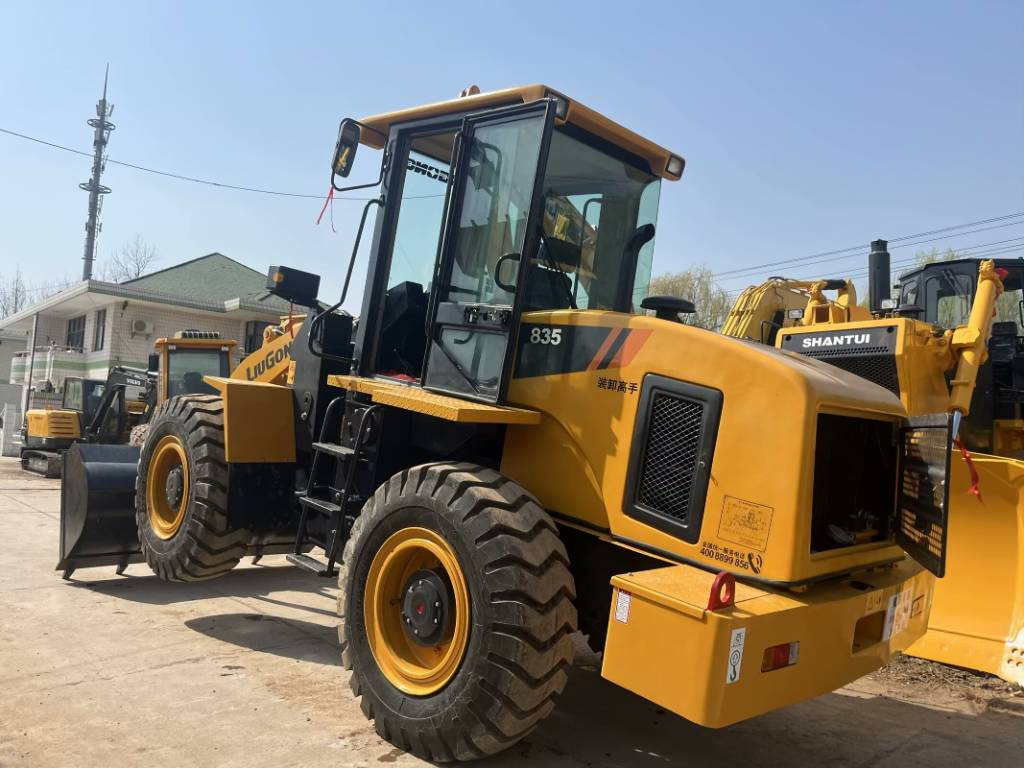 Wheel loader LiuGong CLG 835: picture 6