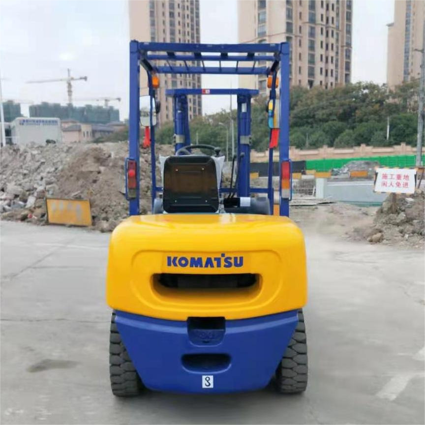 Diesel forklift Komatsu FD30T: picture 6