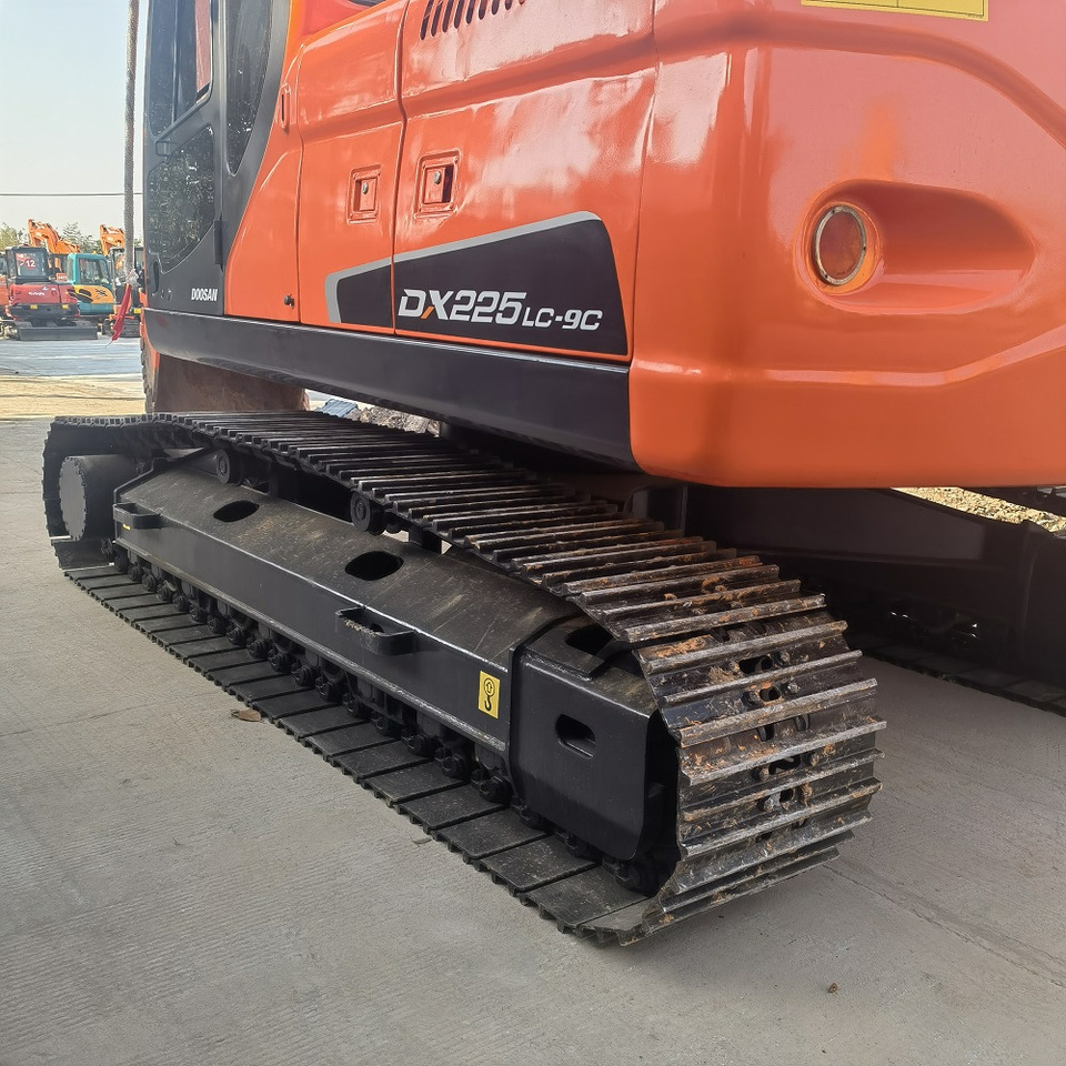 Crawler excavator DOOSAN Doosan DX225LC Crawler excavator: picture 6