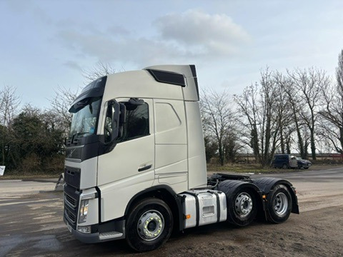 Tractor unit 2017 Volvo FH 460 Tractor Unit: picture 10