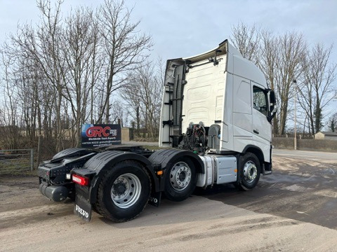 Tractor unit 2017 Volvo FH 460 Tractor Unit: picture 16