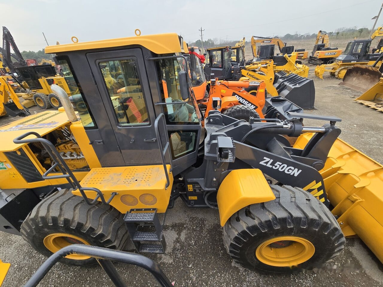 Wheel loader XCMG ZL50GN: picture 6