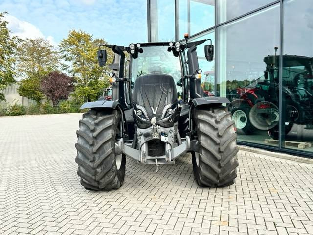 Farm tractor Valtra T235 Direct Smart Touch TWINTRAC! 745 HOURS: picture 17