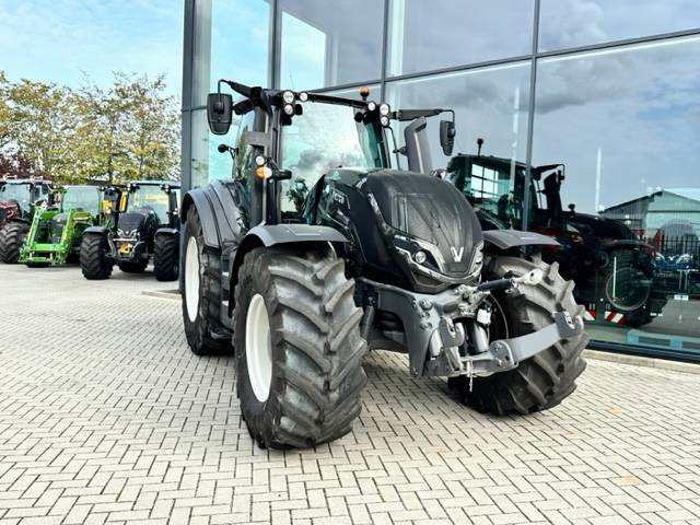 Farm tractor Valtra T235 Direct Smart Touch TWINTRAC! 745 HOURS: picture 19