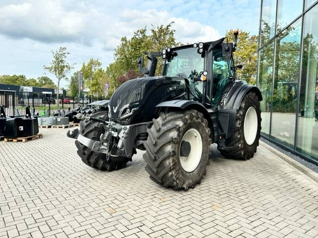 Farm tractor Valtra T235 Direct Smart Touch TWINTRAC! 745 HOURS: picture 14