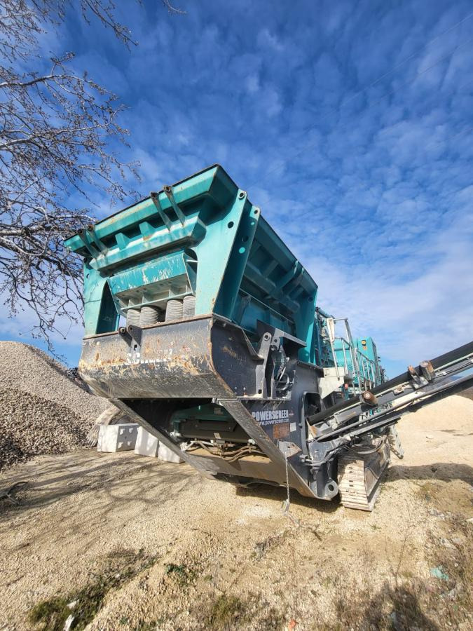 Screener Powerscreen Trakpactor 320SR: picture 6