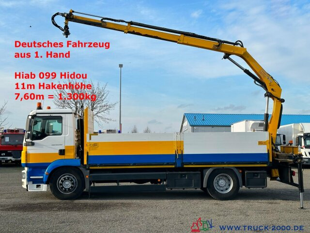 Crane truck, Dropside/ Flatbed truck MAN TGM 18.250 Kran Hiab 099 gefaltet am Heck 1.Hand: picture 8