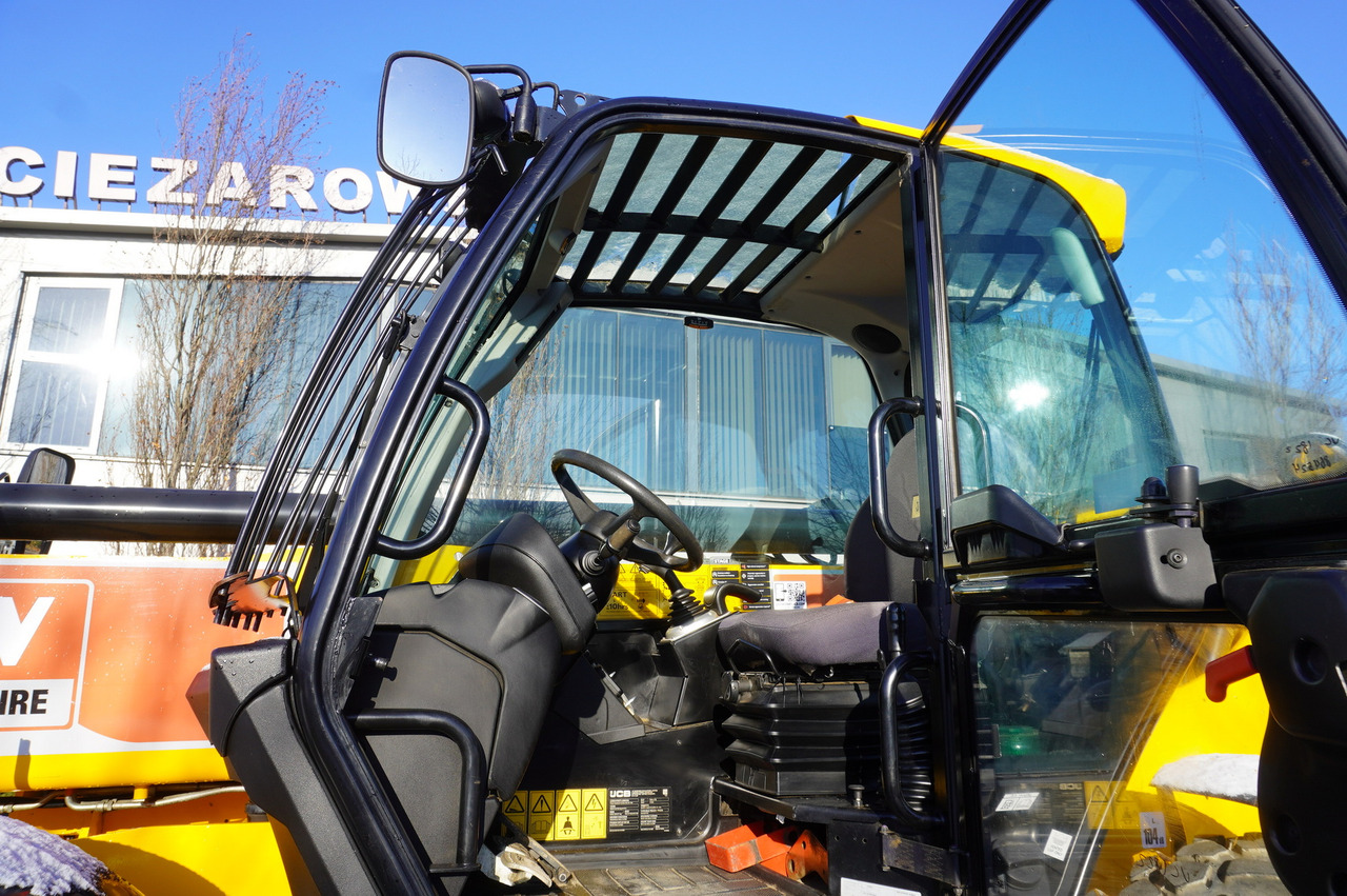 Lease a JCB 540-170 Telescopic Loader / 17m / joystick JCB 540-170 Telescopic Loader / 17m / joystick: picture 37