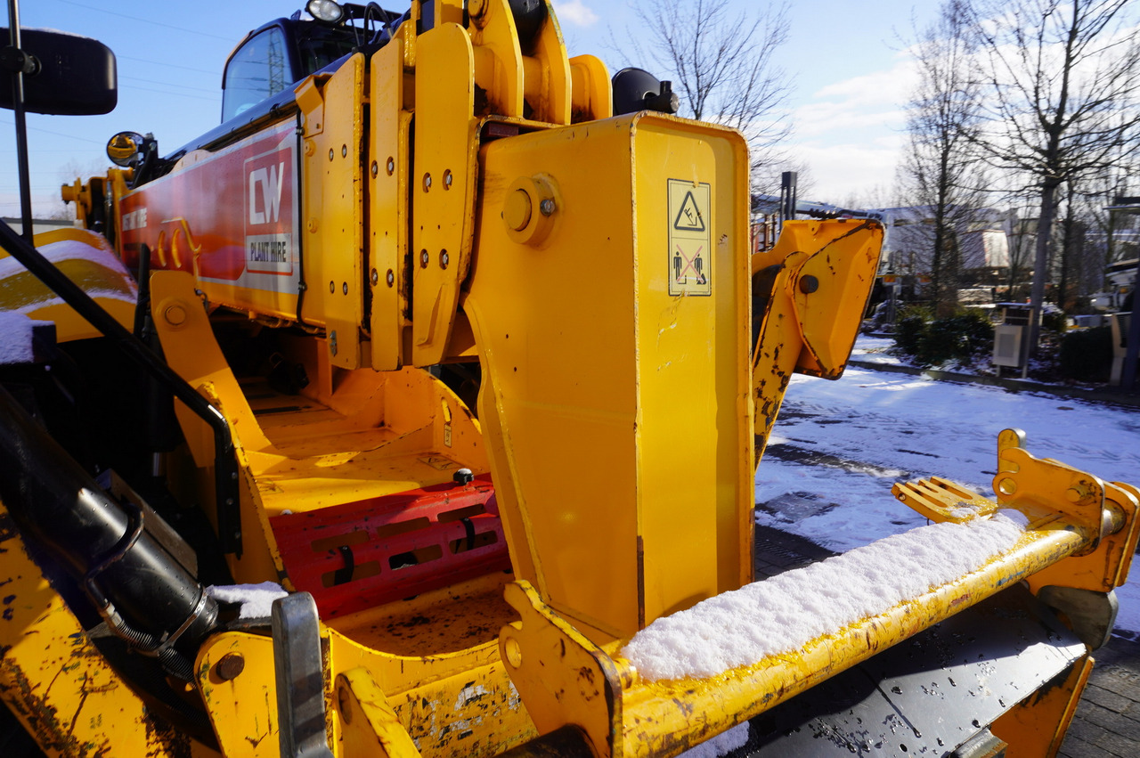 Lease a JCB 540-170 Telescopic Loader / 17m / joystick JCB 540-170 Telescopic Loader / 17m / joystick: picture 26