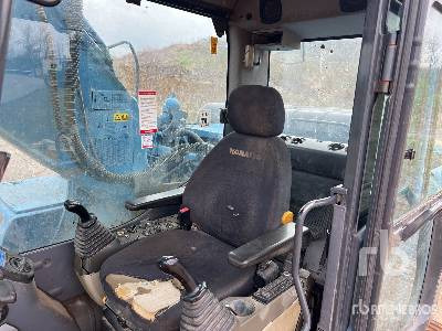 Crawler excavator KOMATSU PC240NLC-8 Pelle Sur Chenilles: picture 10