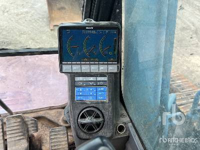 Crawler excavator KOMATSU PC240NLC-8 Pelle Sur Chenilles: picture 12