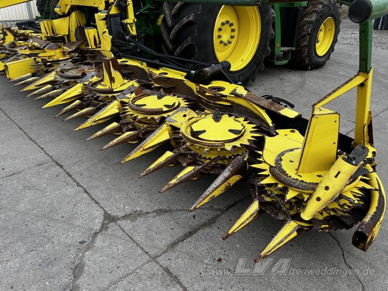 Forage harvester John Deere 8700: picture 9