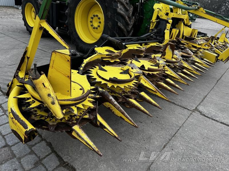 Forage harvester John Deere 8700: picture 8