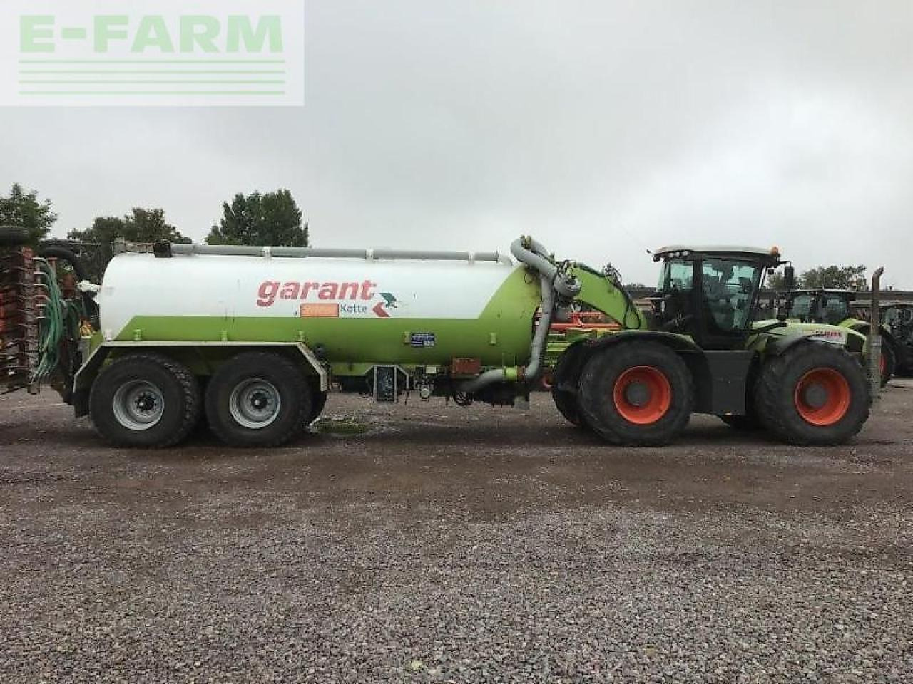 Farm tractor CLAAS xerion 3800 trac vc TRAC VC: picture 6