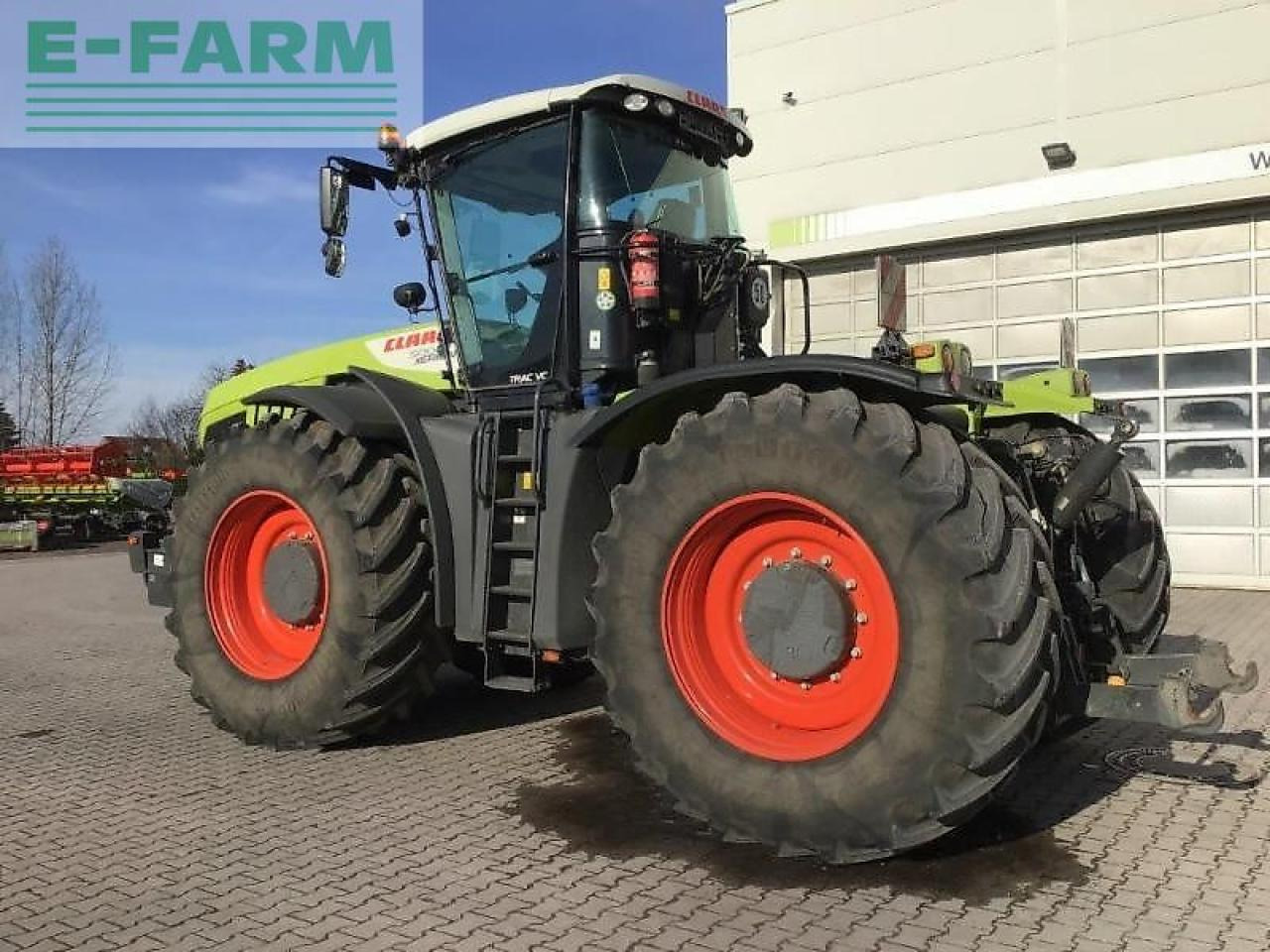 Farm tractor CLAAS xerion 5000 trac vc TRAC VC: picture 6