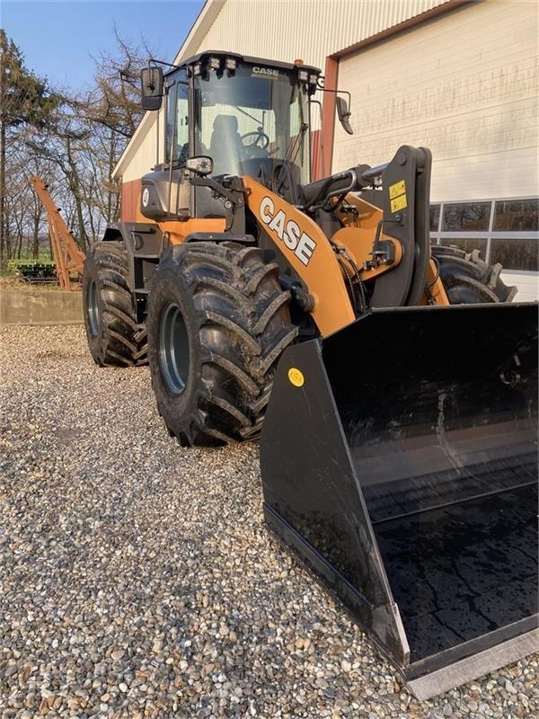 Wheel loader Case 721G: picture 16