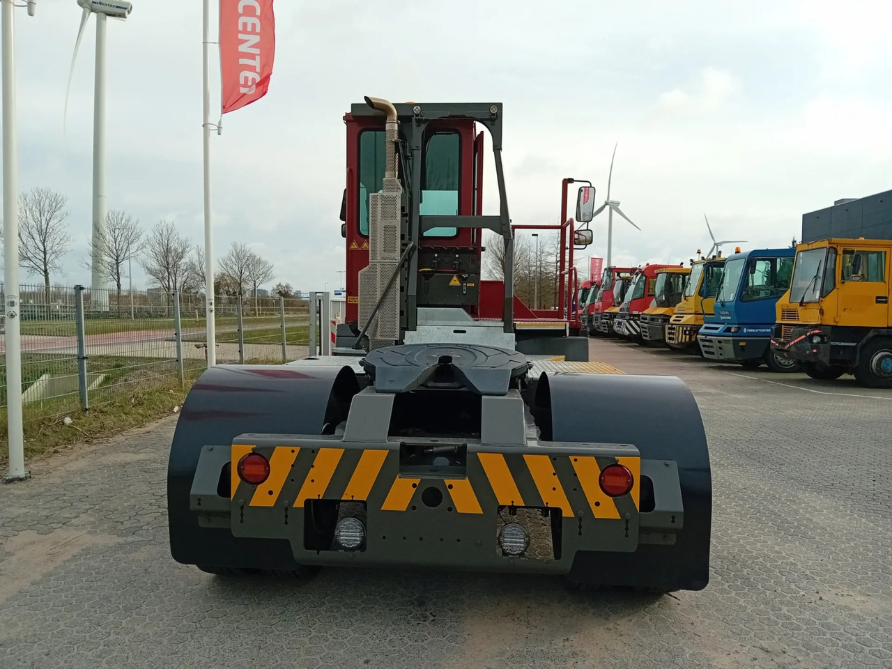 Terminal tractor TERBERG - YT220: picture 8