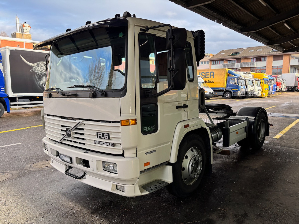 Tractor unit VOLVO FL6H615: picture 17