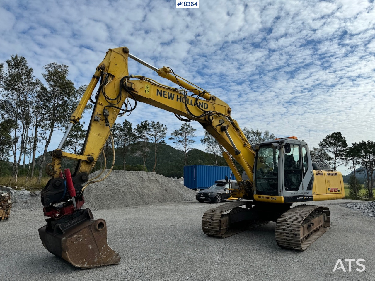 Excavator Kobelco E215B: picture 8