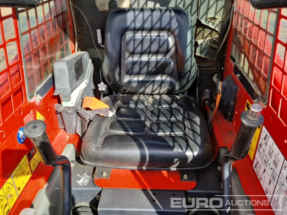 Skid steer loader 2014 Bobcat S70: picture 17