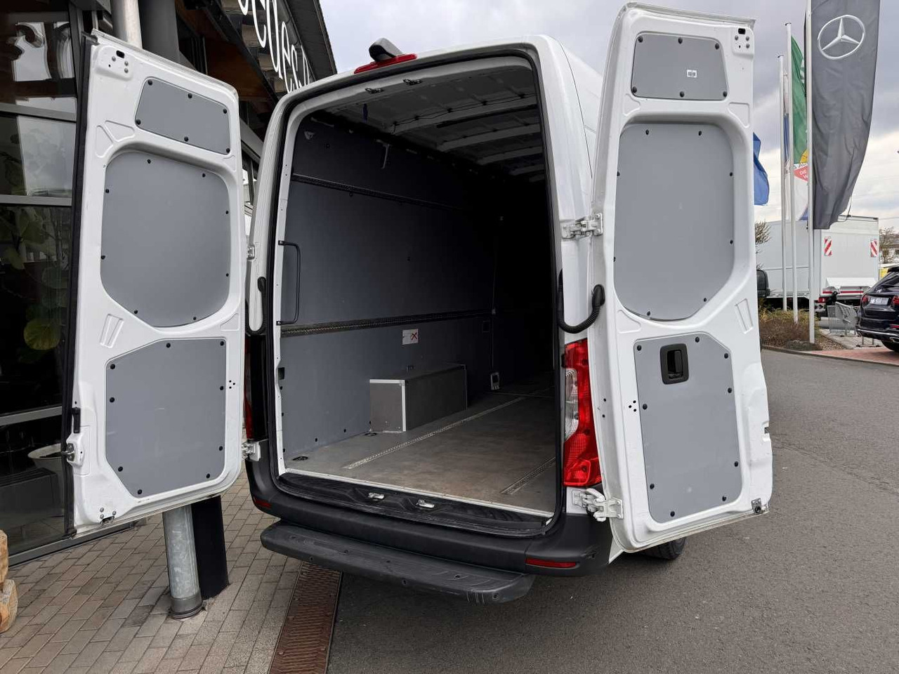 New Panel van Mercedes-Benz Sprinter 317 CDI 4325 Klima 360 Schwing MBUX SHZ: picture 7