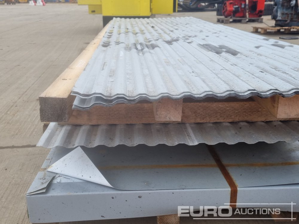 Construction equipment Corrugated Roofing Sheets (2 Pallets of), 4' x 10' Metal Sheets (1 Pallet of): picture 12