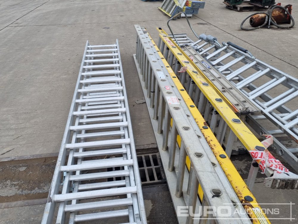 Construction equipment Ladders (5 of), Roofing Ladders (2 of): picture 21