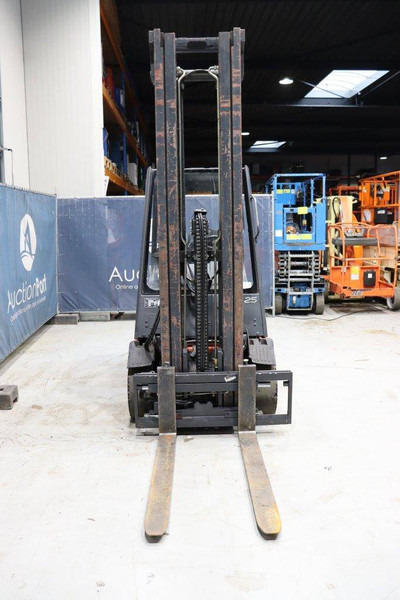 Electric forklift Linde E25-02: picture 8