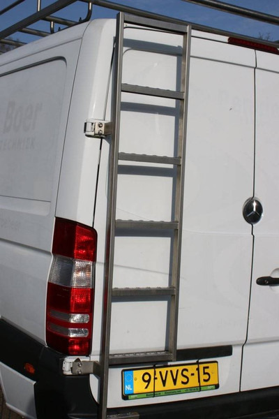 Panel van Mercedes-Benz Sprinter: picture 20