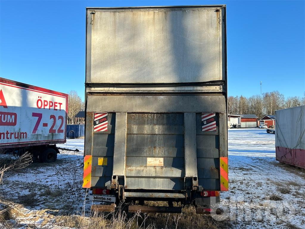 Box truck VOLVO FL 280 4X2 Reparationsbehov: picture 8